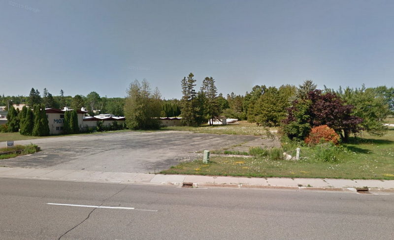 Chiefs Drive-In - Now An Empty Lot (newer photo)